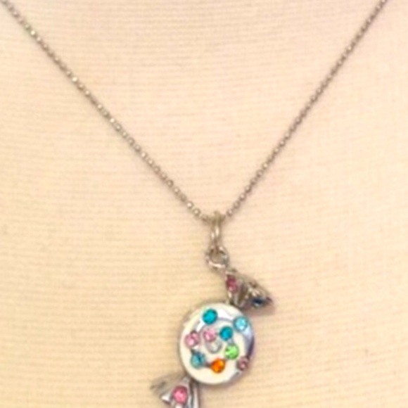 Vintage White Enamel Candy Stone Necklace - Picture 7 of 7